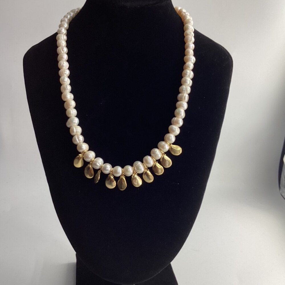 ✨White Freshwater Pearl Necklace – Gold Stainless Steel Findings ✨
